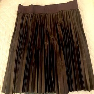 DKNY Dark Brown Leather Pleated Mini Skirt. Never worn.